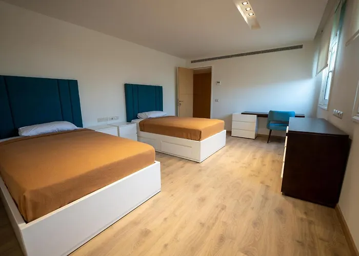 Stayr Somabay - Bay Life