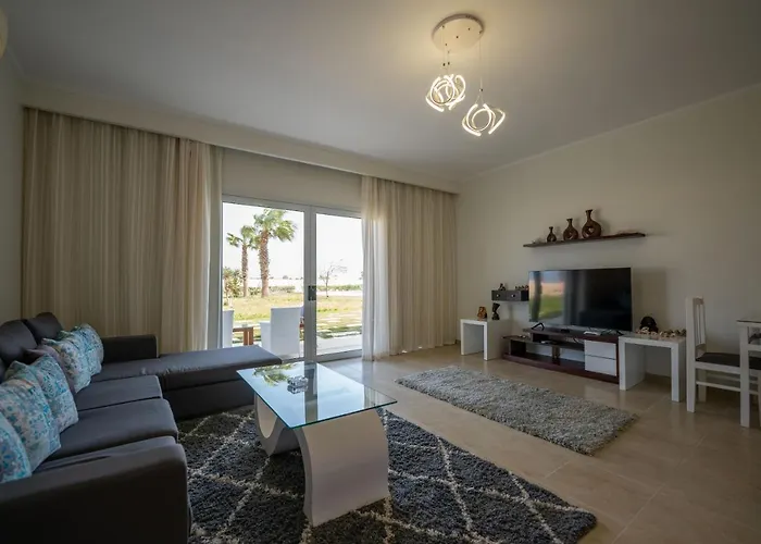Stayr Somabay - Bay Life